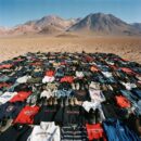 Свалка одежды в пустыне Атакама: adidas и calvin klein среди гор текстиля